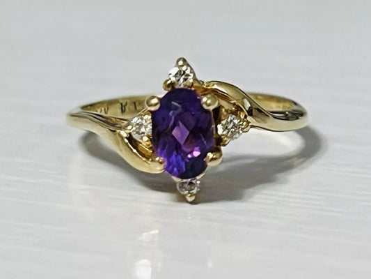 14k Yellow Gold Amethyst & Diamond Ring