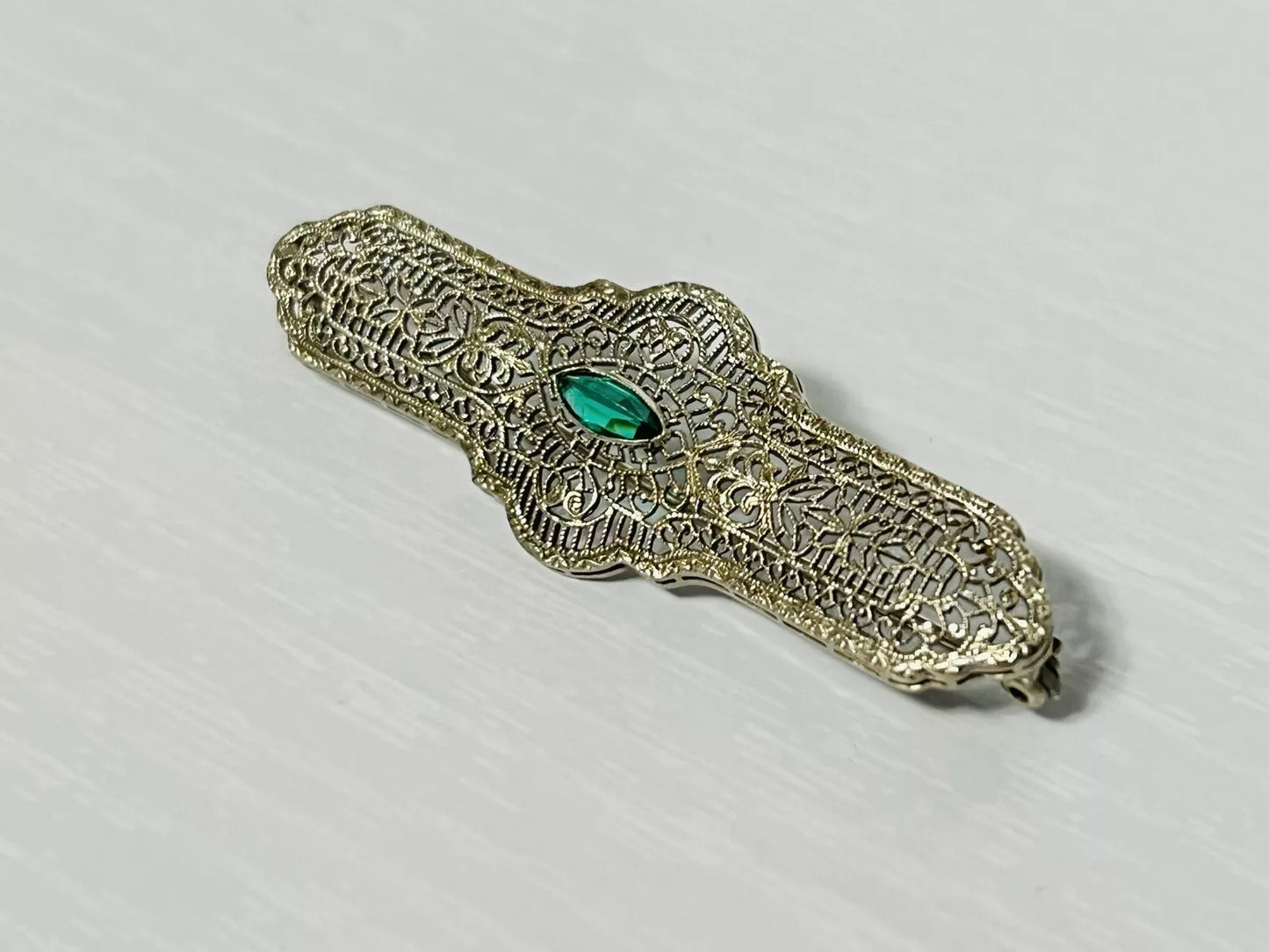 Vintage 10k White Gold Filigree Brooch