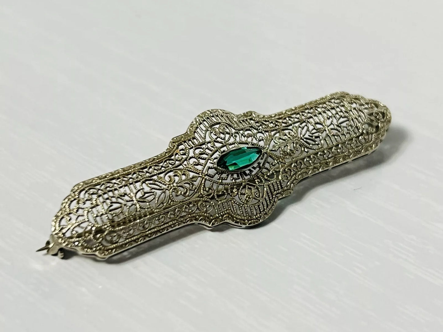 Vintage 10k White Gold Filigree Brooch