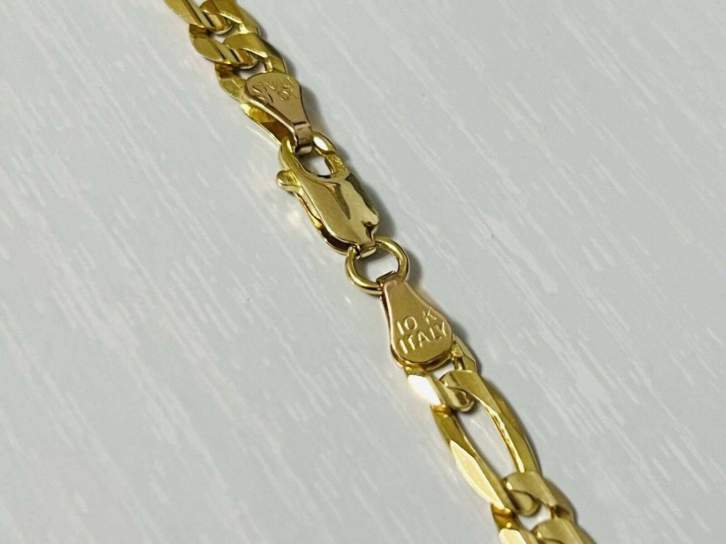 10K Yellow Gold Heavy 5.5mm Figaro Link Chain Necklace 22 Inches