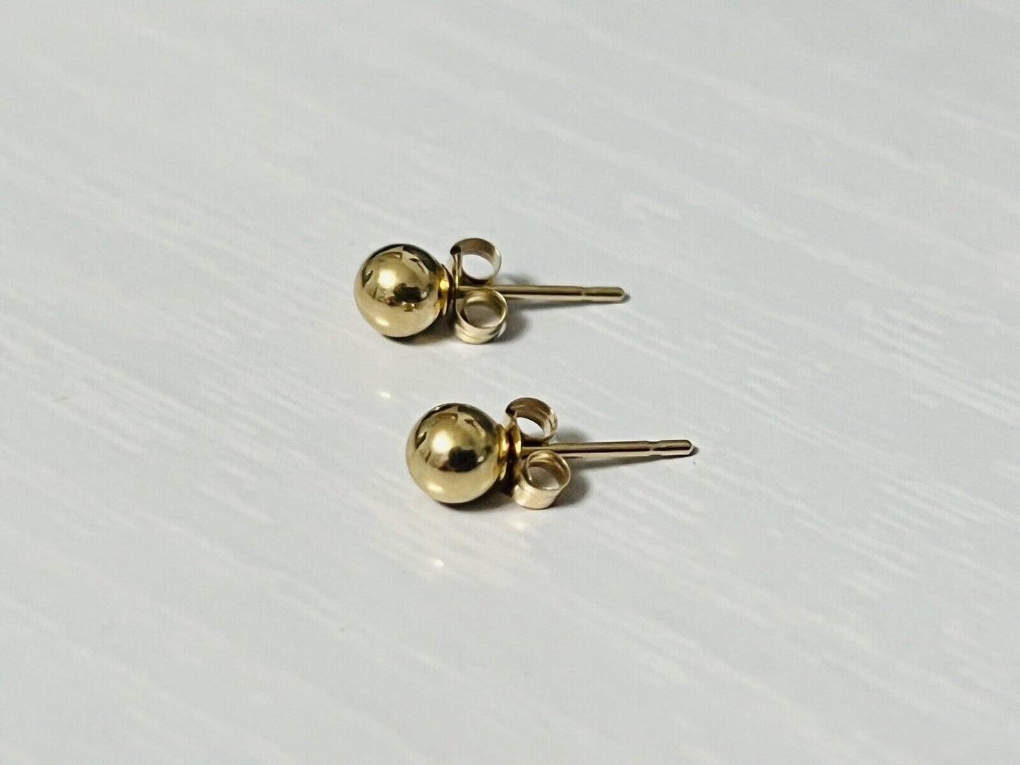 14k Yellow Gold 4mm Ball Stud Earrings