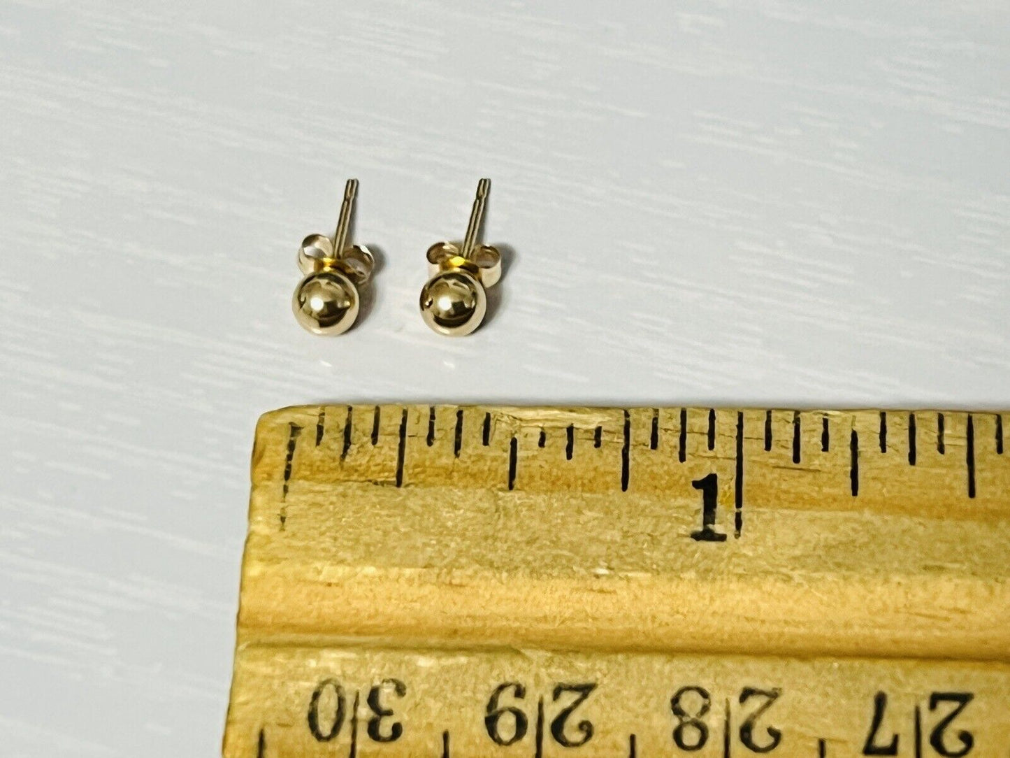 14k Yellow Gold 4mm Ball Stud Earrings