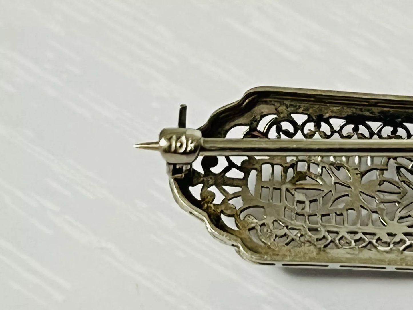 Vintage 10k White Gold Filigree Brooch